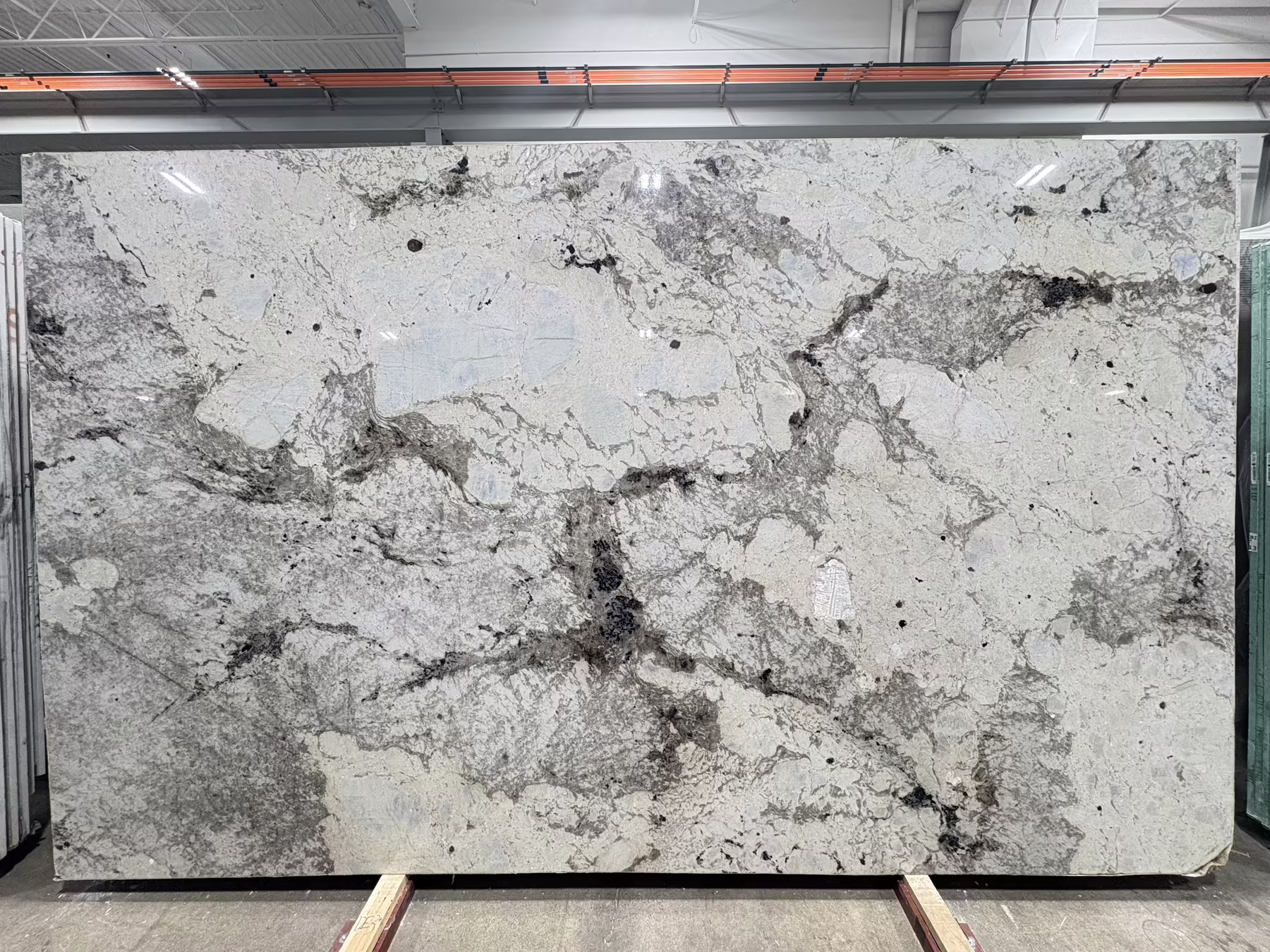 Winter Ridge Natural Stone material sample