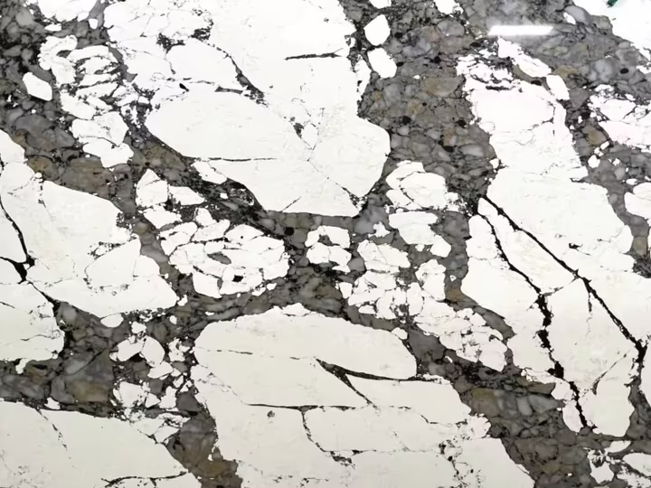 Pandora White Quartz material sample